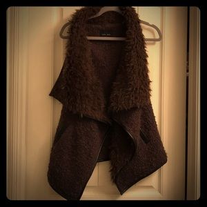 Boutique brown faux fur vest